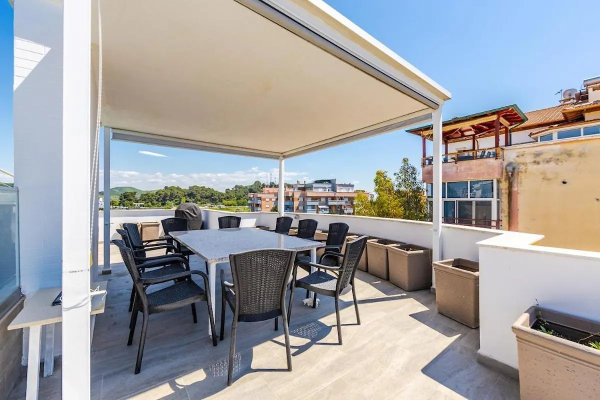 Rooftop Apartment With Private Pool Golem  0*, Golem (Tirana) Albania